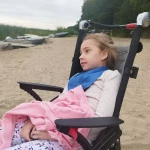 niania - zdjęcie ogłoszenia Dorywcza opieka nad niepełnosprawną, bardzo grzeczna dziewczynka