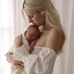 niania - zdjęcie ogłoszenia Szukam niani do pomocy przy noworodku. 