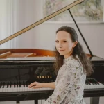 niania - zdjęcie ogłoszenia Poszukujemy opiekunki do współpracy