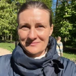 niania - zdjęcie ogłoszenia Poszukujemy opiekunki 