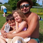 niania - zdjęcie ogłoszenia Samotny ojciec poszukuje opiekunki