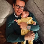 niania - zdjęcie ogłoszenia Poszukujemy Niani / Pomocy Domowej z zamieszkaniem