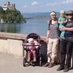 Praca niania, opiekunka