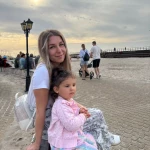 niania - zdjęcie ogłoszenia Szukamy troskliwej niani dla naszej 2-letniej córeczki – opieka na pół etatu (Gdynia Oksywie)