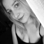 niania - zdjęcie ogłoszenia Poszukujemy opiekunki do współpracy