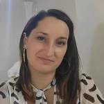 niania - zdjęcie ogłoszenia Zatrudnię opiekunkę do starszych dzieci