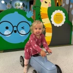 niania - zdjęcie ogłoszenia We’re looking for a nanny to work full time (Mon–Fri, 9–5)