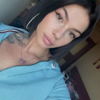 Opiekunka: Karolinaa S.