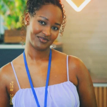 Opiekunka: Latonya G.