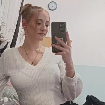 Opiekunka: Oliwia N.