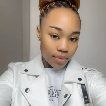 Opiekunka: Claire C.