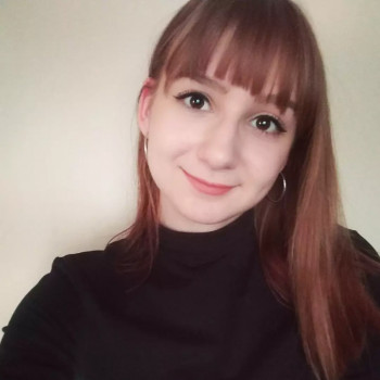 Opiekunka Aleksandra W.: nawiązuje kontakty z dziećmi. Złotów
