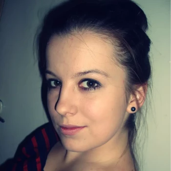 Opiekunka: Nikola