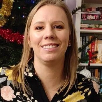 Opiekunka Natalia S.: Dzień dobry
Mam na imię . Warszawa