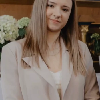 Opiekunka: Karolina G.