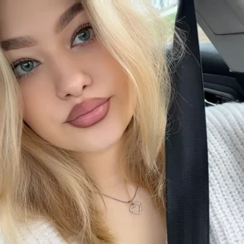 Opiekunka: Karolina G.