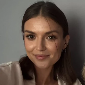 Opiekunka: Karolina J.