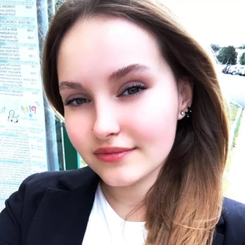 Opiekunka: Aurora Z.