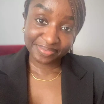 Opiekunka: Chinwendu C.