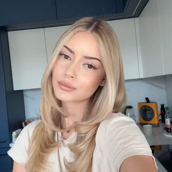 Opiekunka: Wiktoria S.