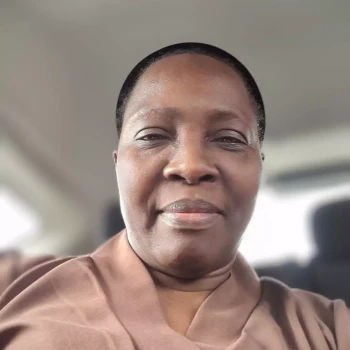 Opiekunka: Adefunke K.