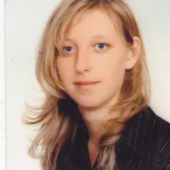 Opiekunka Agnieszka Ł.: 29 Pracowita lubiąca dzieci. Mrocza