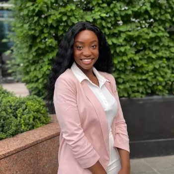 Opiekunka: Sharonrose M.