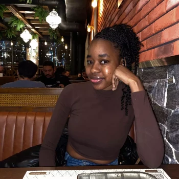 Opiekunka: Tishinge D.