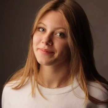 Opiekunka: Olivia K.