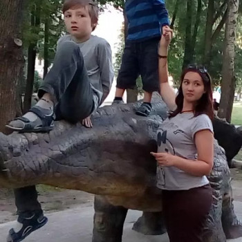 Opiekunka Lidia Shkrium: czyszczenie gotowanie szycie . Kraków
