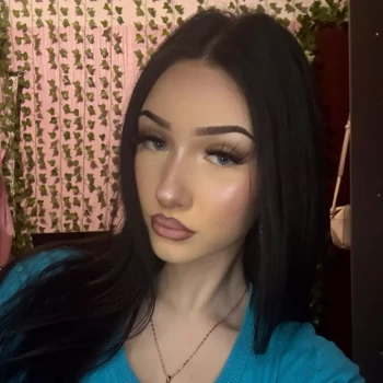 Opiekunka: Nicole T.