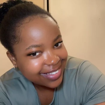 Opiekunka: Nomathamsanqa M.