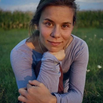 Opiekunka: Laura J.