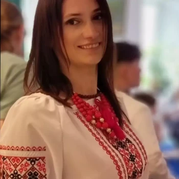 Opiekunka: Olena J.