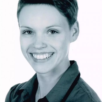 Opiekunka Karolina L.: <p>Ukończyłam studia . Ozimek