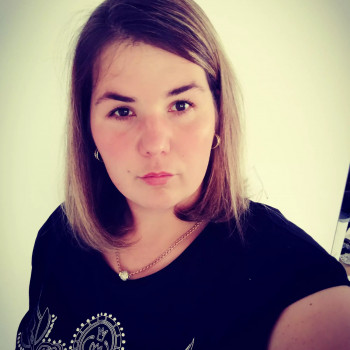 Opiekunka Ewelina M.: Mam 38 lat jestem mamą 10 . Dobra