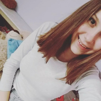 Opiekunka Julia K.: dyspozycyjną spokojną Z dziećmi. Krapkowice