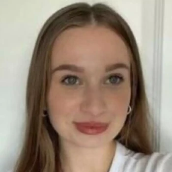 Opiekunka: Adrianna J.