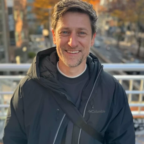 Szukam: Chris R.