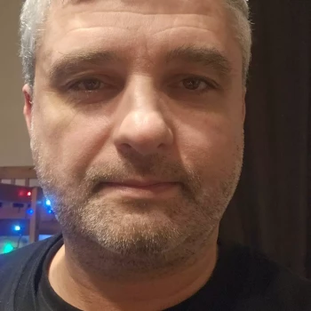 Pomoc domowa: Andrii C.