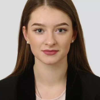 Pomoc domowa: Yelyzaveta R.