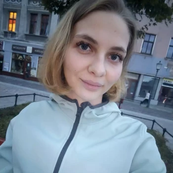 Pomoc domowa: Yuliia O.