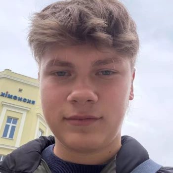 Pomoc domowa: Davyd F.