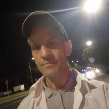 Pomoc domowa: Slawek J.