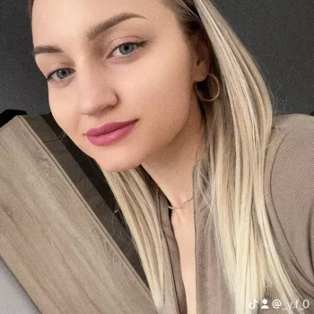 Pomoc domowa: Yuliia F.