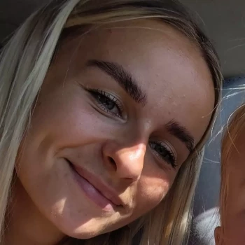 Pomoc domowa: Karolina F.