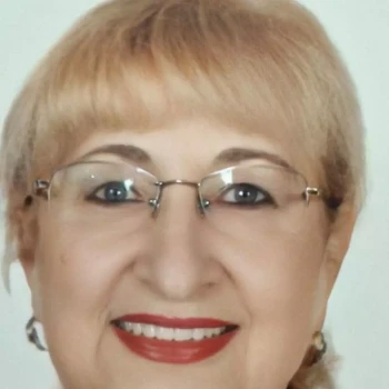 Pomoc domowa: Indira G.