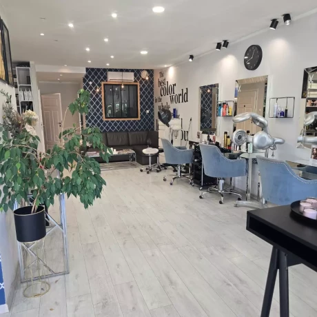 Szukam: Potrzebna pomoc do sprzatania salonu beauty