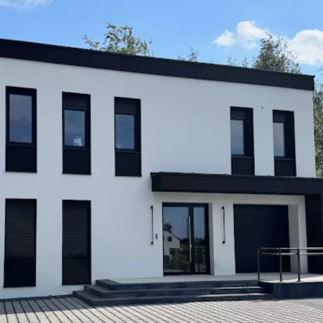 Szukam: Poszukujemy pomocy do utrzymania czystości w biurze