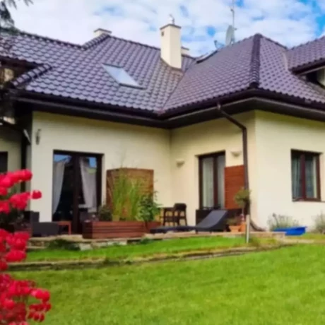Szukam: Zatrudnię Panią do sprzątania domu w Kaniach, gm. Brwinów, woj. mazowieckie